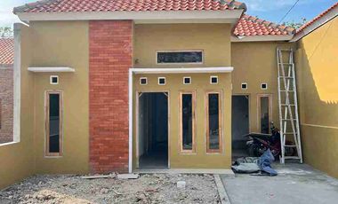 Rumah Bagus Depan Mts N 5 Sragen Murah Atap Limasan