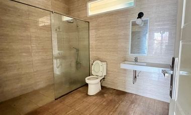 disewakan rumah di cikajang cocok untuk resto