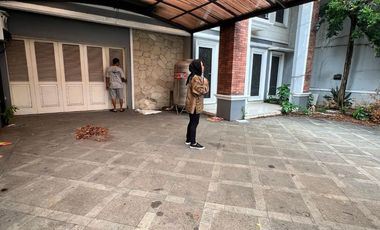 disewakan rumah di cikajang cocok untuk resto