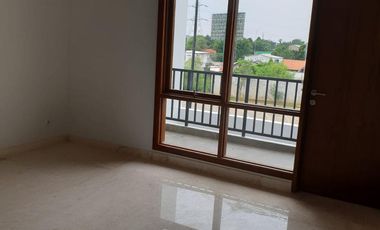 P Iv Disewakan Rumah 12x18 Siap Huni Di Perum. East Terrace Min. 2 Thn