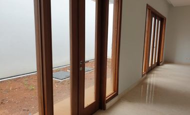 P Iv Disewakan Rumah 12x18 Siap Huni Di Perum. East Terrace Min. 2 Thn