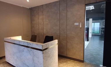 DISEWAKAN RUMAH DI AREA PREMIUM PAKUBUWONO