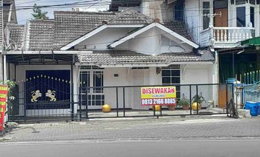 Disewakan Jalan Terusan Jakarta Sebelah Kimia Farma, Dekat Terminal Antapani