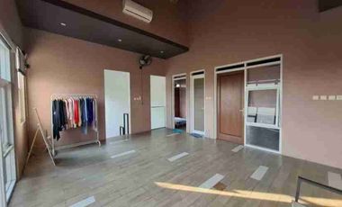 Rumah Solo Baru Baki dekat Pakuwon Mall the park dr oen