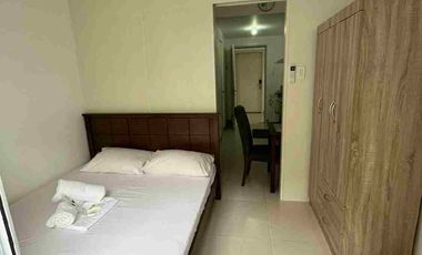Tagaytay staycation 1 bedroom Cool Suites Tower A SMDC Tagaytay City cavite
