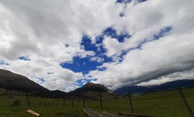 Se vende parcela de 1 hectárea con pozo en Emperador Guillermo - Villa Ortega