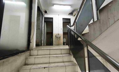 Disewakan Ruko gandeng 4 lantai di kebon jeruk jakarta barat