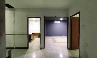 Disewakan Ruko gandeng 4 lantai di kebon jeruk jakarta barat