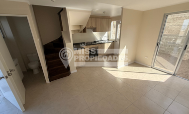 SE ARRIENDA CASA EN COSTA LAGUNA