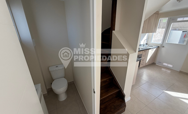 SE ARRIENDA CASA EN COSTA LAGUNA