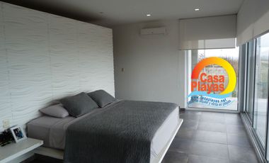 Casa de Lujo con Vista Al Mar de Venta en Playas Villamil, Ciudadela Cerrada Terrazas del Mar