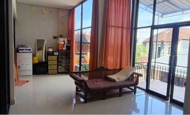 RUMAH MINIMALIS 2 LANTAI – STRATEGIS DI PADANG SAMBIAN