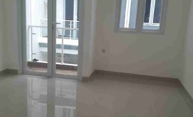 Jual cepat Rumah Murah 2 Lantai siap huni di pulo gadung Jakarta Timur lokasi strategis bebas banjir