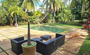 Casa de Lujo en La Ceiba | 1,610m² Terreno + Piscina + Golf