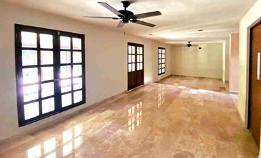 Casa de Lujo en La Ceiba | 1,610m² Terreno + Piscina + Golf