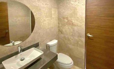 Casa de Lujo en La Ceiba | 1,610m² Terreno + Piscina + Golf