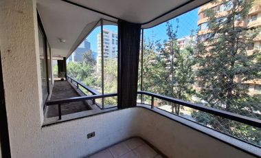 Amplio 3D 2B más servicios en Enrique Foster 151 m2 utiles y 20 en 2 terrazas