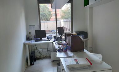 OPORTUNIDAD LIRA UC 133 m2 4 estacionamientos 2 bodegas