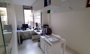 OPORTUNIDAD LIRA UC 133 m2 4 estacionamientos 2 bodegas