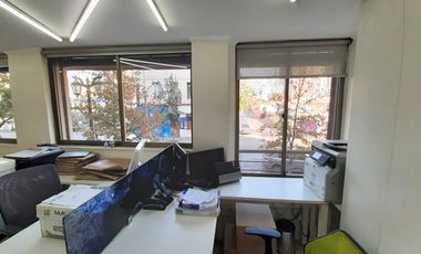 OPORTUNIDAD LIRA UC 133 m2 4 estacionamientos 2 bodegas