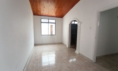 ARRIENDO CASA COMERCIAL EN LA AURORA
