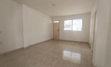 ARRIENDO CASA COMERCIAL EN LA AURORA