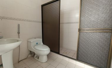 ARRIENDO CASA COMERCIAL EN LA AURORA