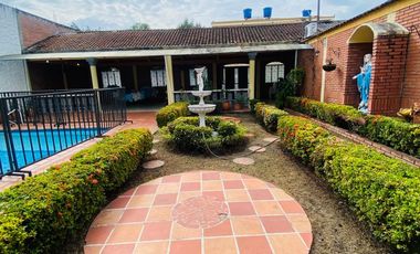 🏛 Casa de Eventos en Venta – Zona Centro (Alta Proyección Comercial)