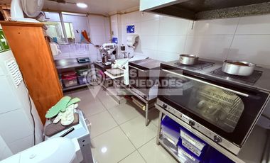 SE VENDE DERECHO A LLAVE DE PASTELERÍA/SANGUCHERIA