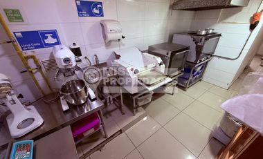 SE VENDE DERECHO A LLAVE DE PASTELERÍA/SANGUCHERIA