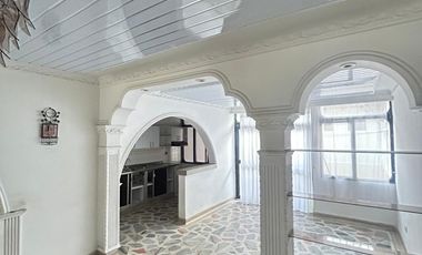 CASA EN VENTA, URBANIZACION NIZA