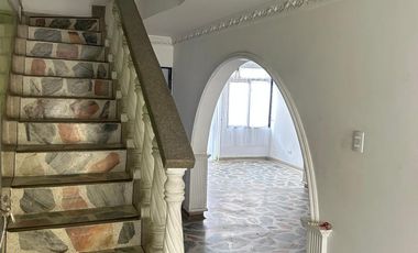 CASA EN VENTA, URBANIZACION NIZA