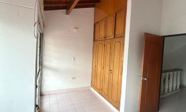 CASA EN VENTA, URBANIZACION NIZA