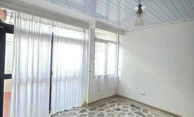 CASA EN VENTA, URBANIZACION NIZA
