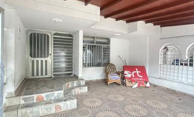 CASA EN VENTA, URBANIZACION NIZA