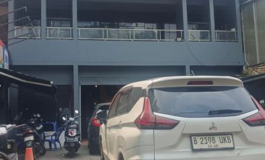 Disewakan / Dijual  Bangunan Ruko Gandeng 4 Lantai dekat Blok M