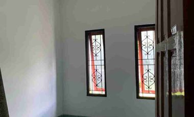 Rumah apik bersih dekat kampus UMY