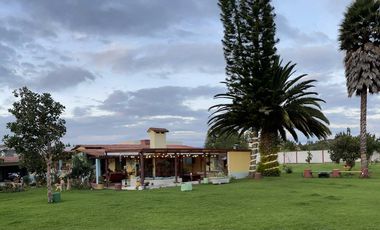 VENDO HERMOSA QUINTA EN TUMBACO