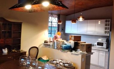 VENDO HERMOSA QUINTA EN TUMBACO