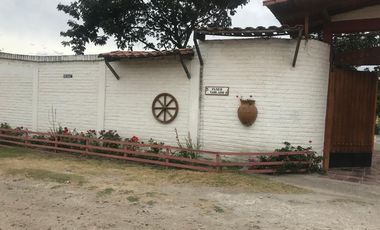 VENDO HERMOSA QUINTA EN TUMBACO