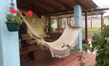 VENDO HERMOSA QUINTA EN TUMBACO