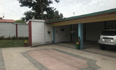 VENDO HERMOSA QUINTA EN TUMBACO
