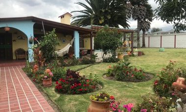 VENDO HERMOSA QUINTA EN TUMBACO