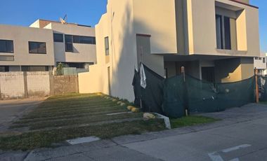 CASA EN VENTA PARQUE METROPOLITANO