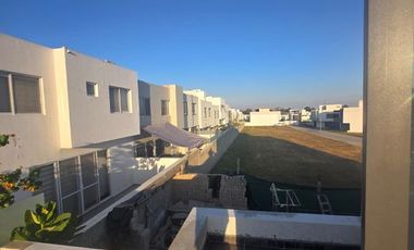 CASA EN VENTA PARQUE METROPOLITANO