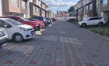 VENTA CASA SAN ANTONIO DE PICHINCHA - VILLA NAVARRA