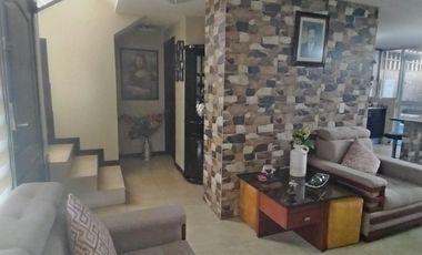 VENTA CASA SAN ANTONIO DE PICHINCHA - VILLA NAVARRA