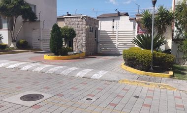 VENTA CASA SAN ANTONIO DE PICHINCHA - VILLA NAVARRA