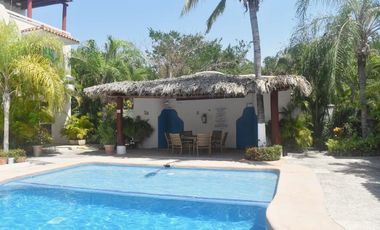 HERMOSA CASA CON ALBERCA EN IXTAPA ZIHUATANEJO