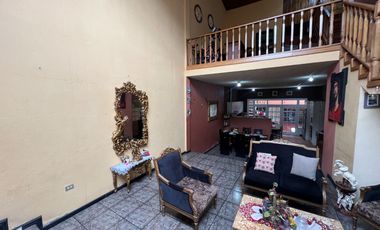 Casa en venta en Azogues, sector Santa Barbara